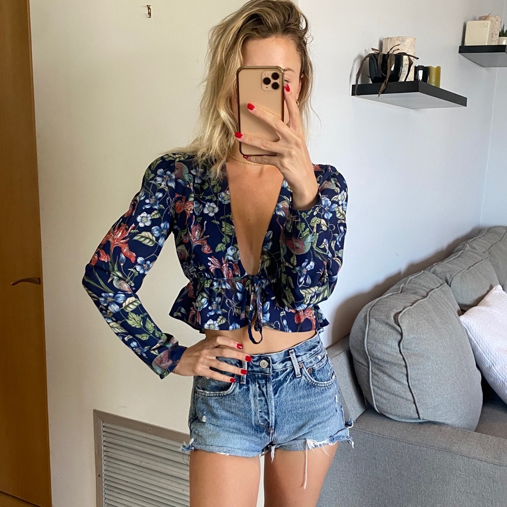 Aritzia Floral Tie Top